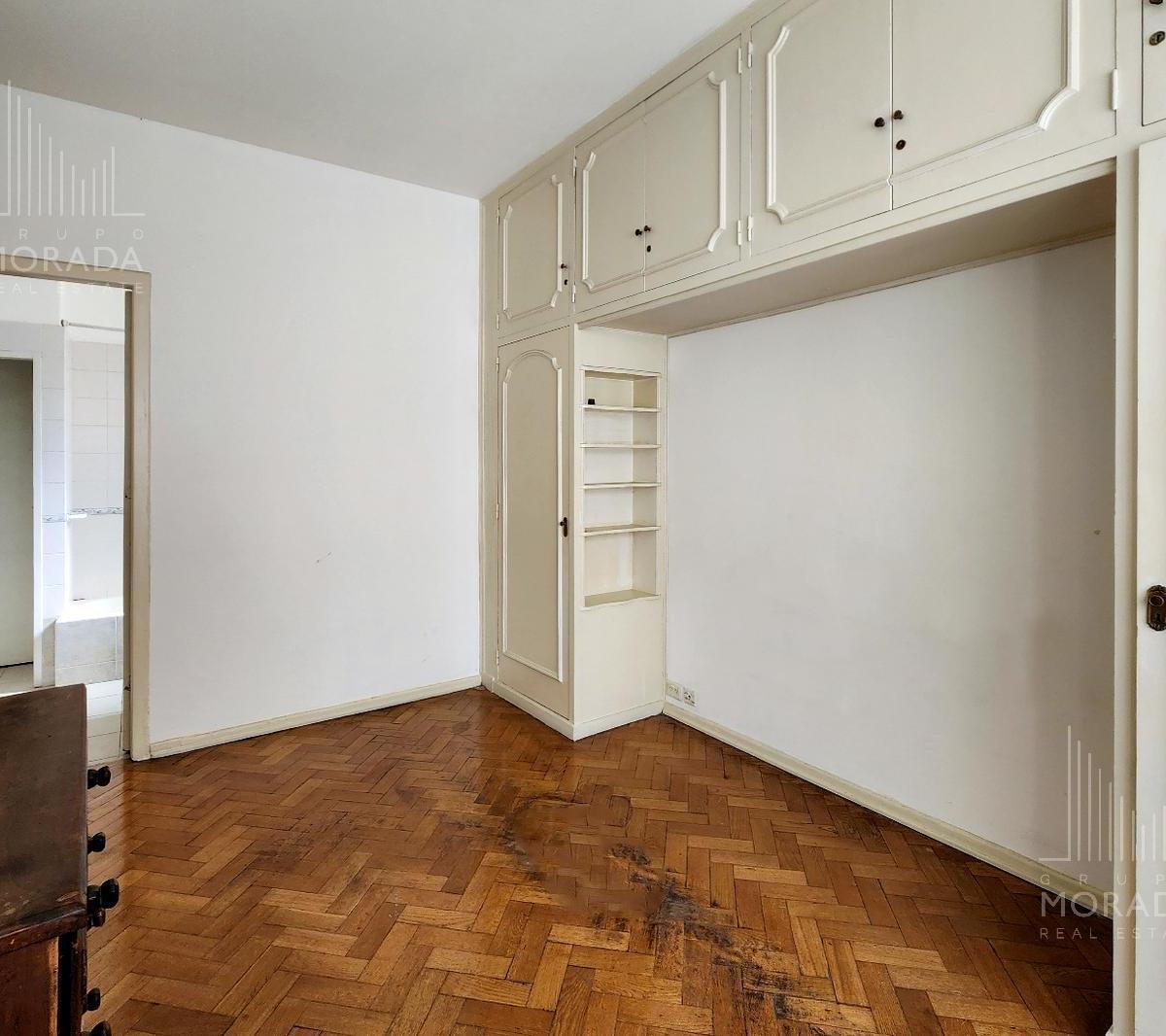 Venta Departamento Semipiso 5 Amb. con Baulera en Recoleta 4