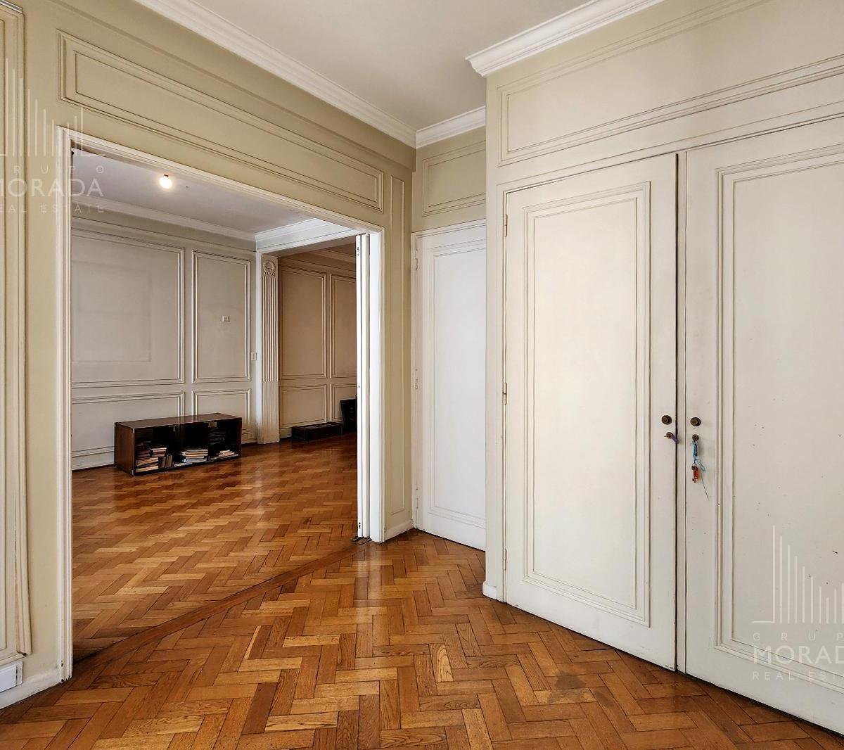 Venta Departamento Semipiso 5 Amb. con Baulera en Recoleta 2