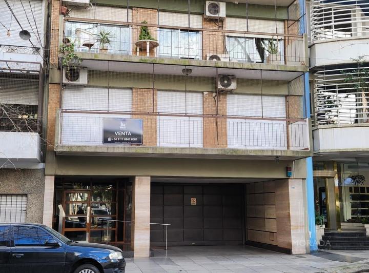 Venta departamento 4 amb con dependencia Caballito 1
