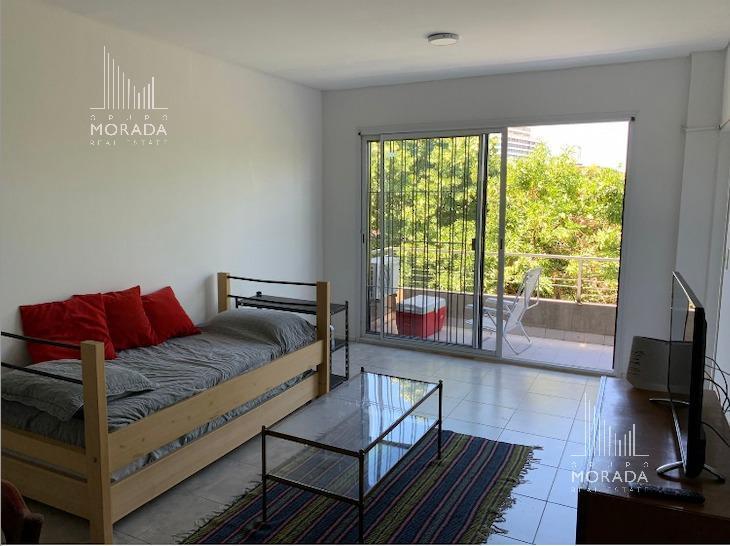 Venta o Alquiler de Monoambiente con terraza en Colegiales