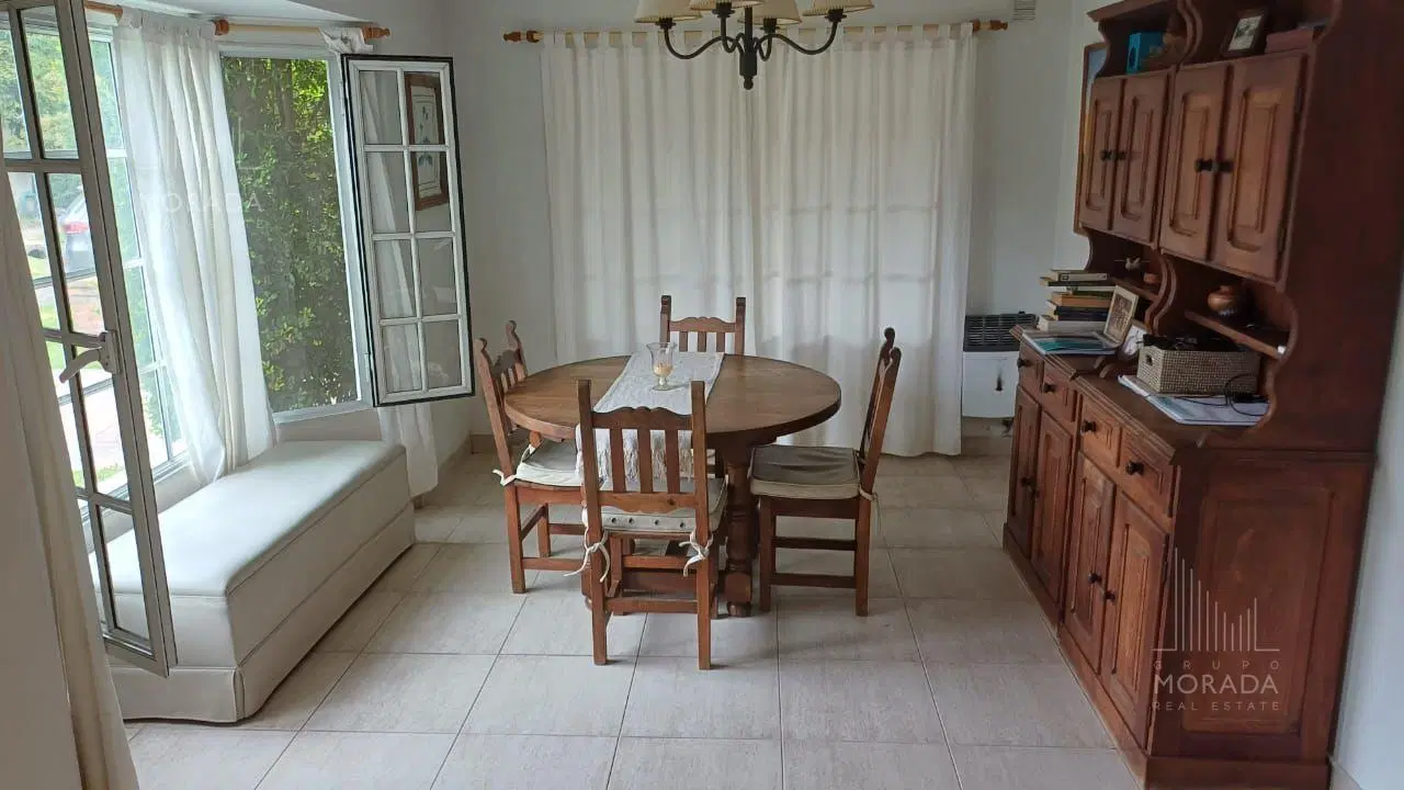 Casa en Venta de 4 domitorios en Pilar, Barrio Cerrado La Delfina 2
