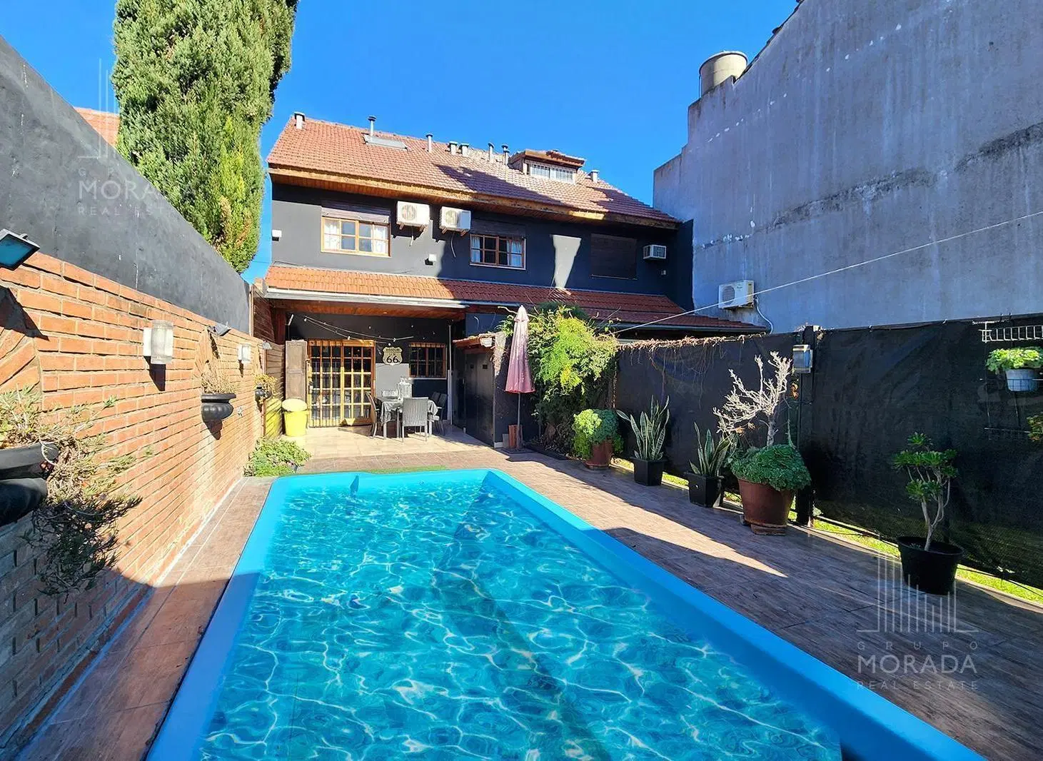 VENTA Duplex 4 Ambientes 3 Plantas con jardin, quincho y pileta en Villa Adelina Golf San Isidro 2