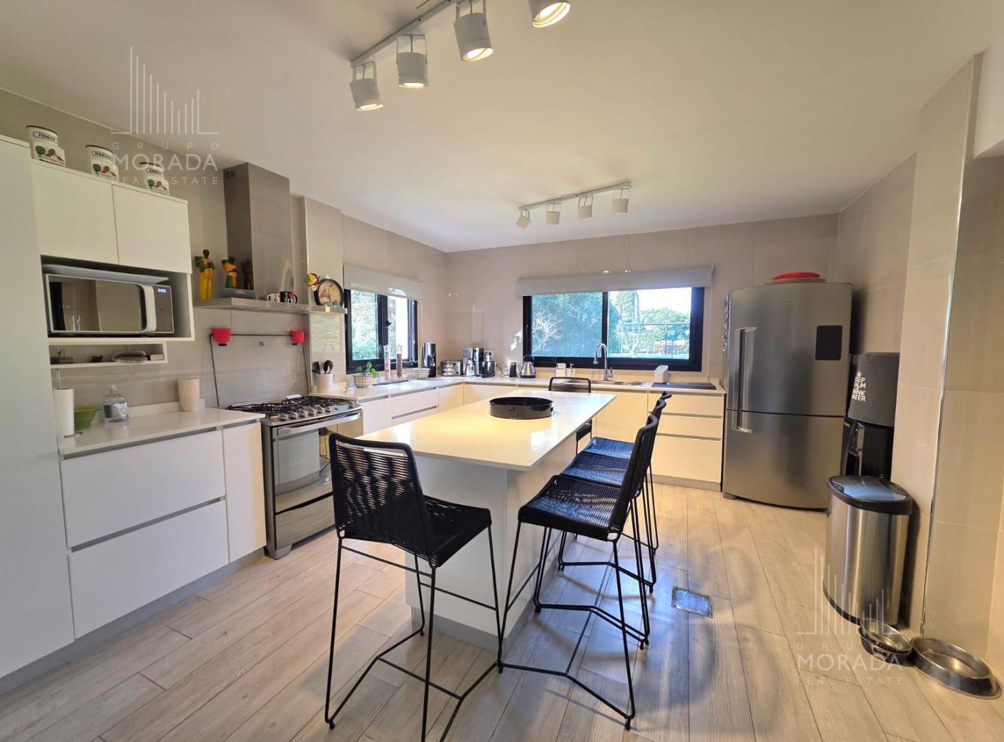 Foto de Casa en venta 6 ambientes con parque y pileta en Country Pilar. Apta credito., imagen 5