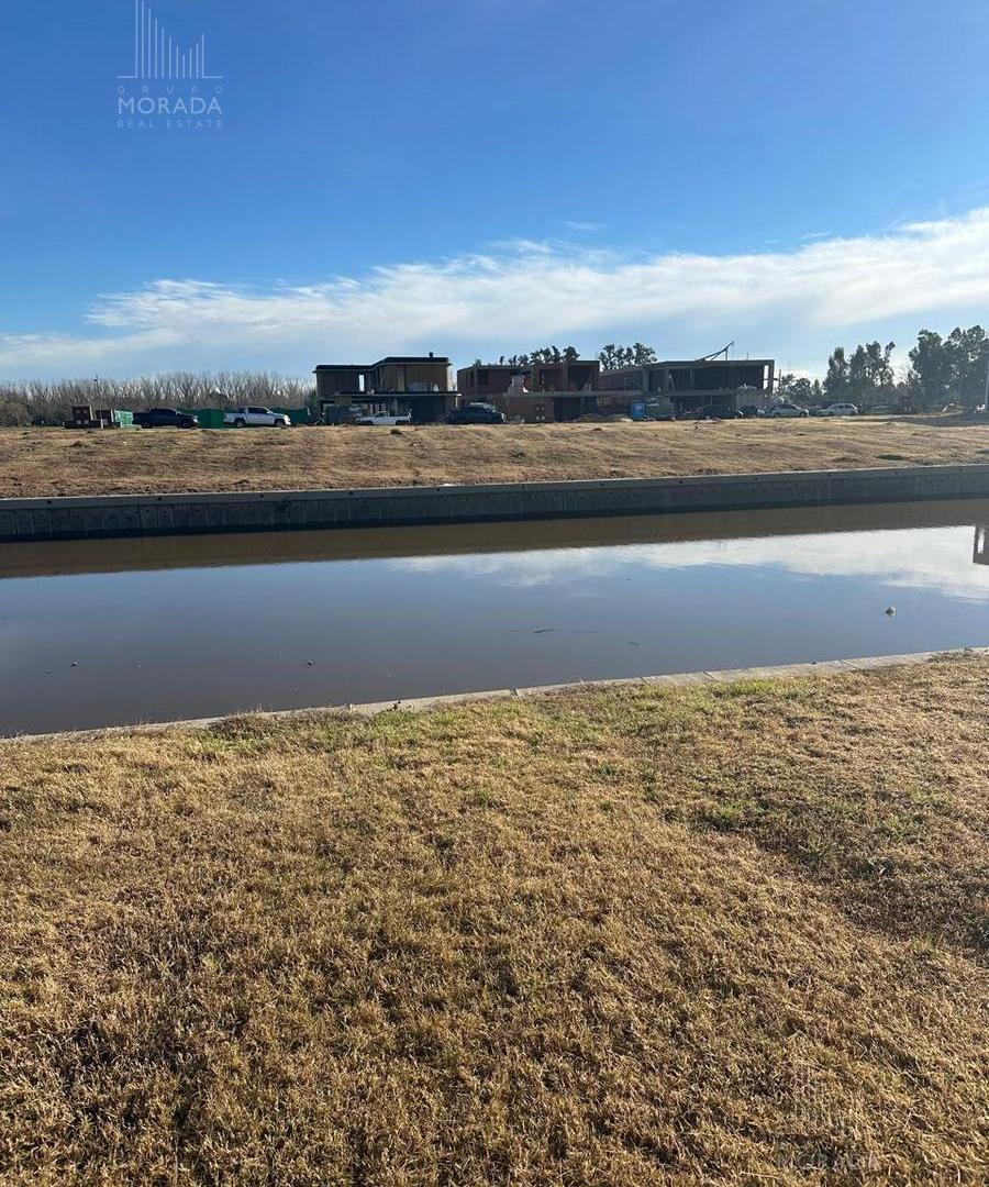 Foto de Exclusivo lote en Barrio Nautico Villanueva, imagen 2