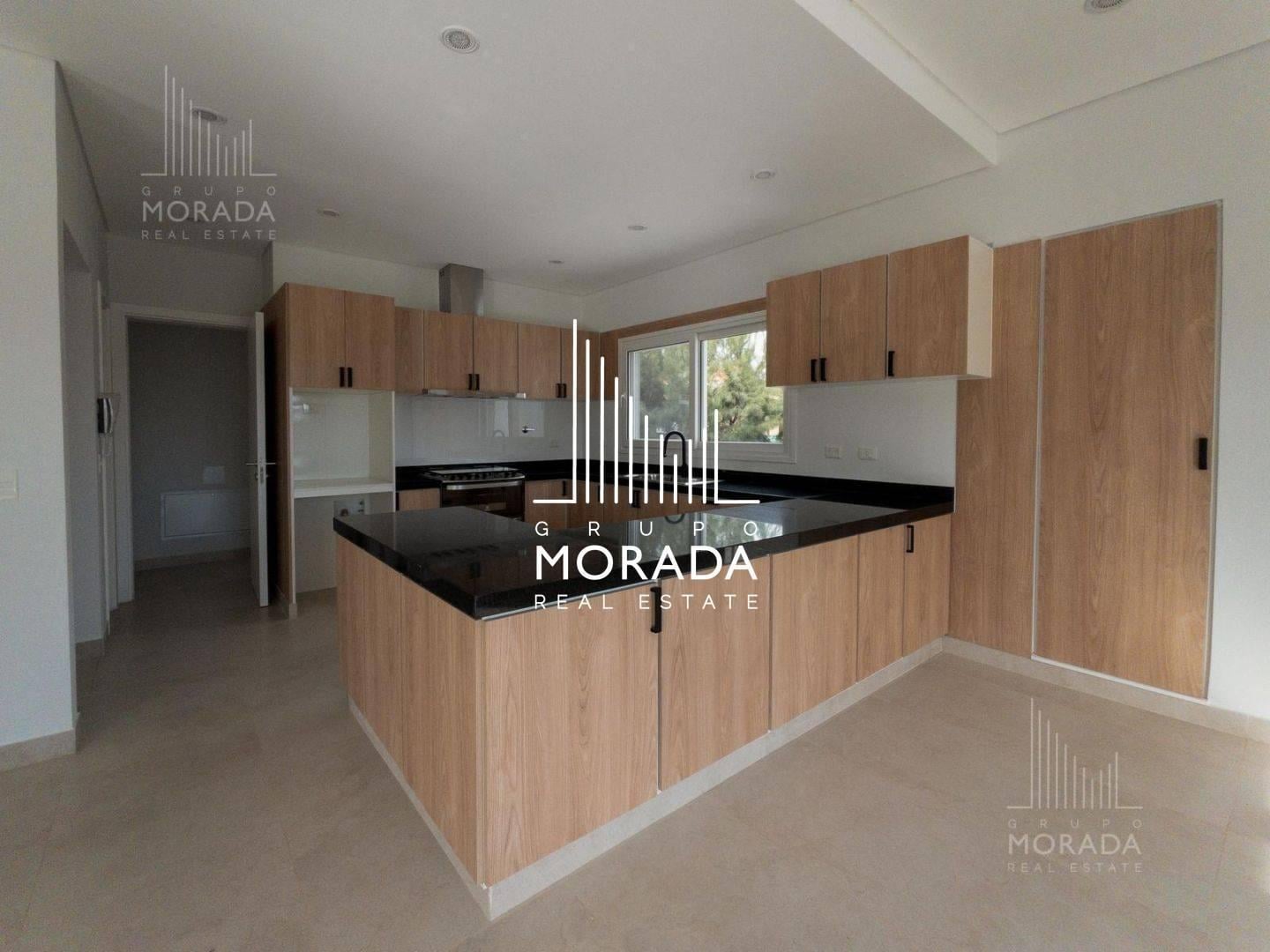 Foto de Casa en venta 8 ambientes en barrio cerrado Neuquen, imagen 5