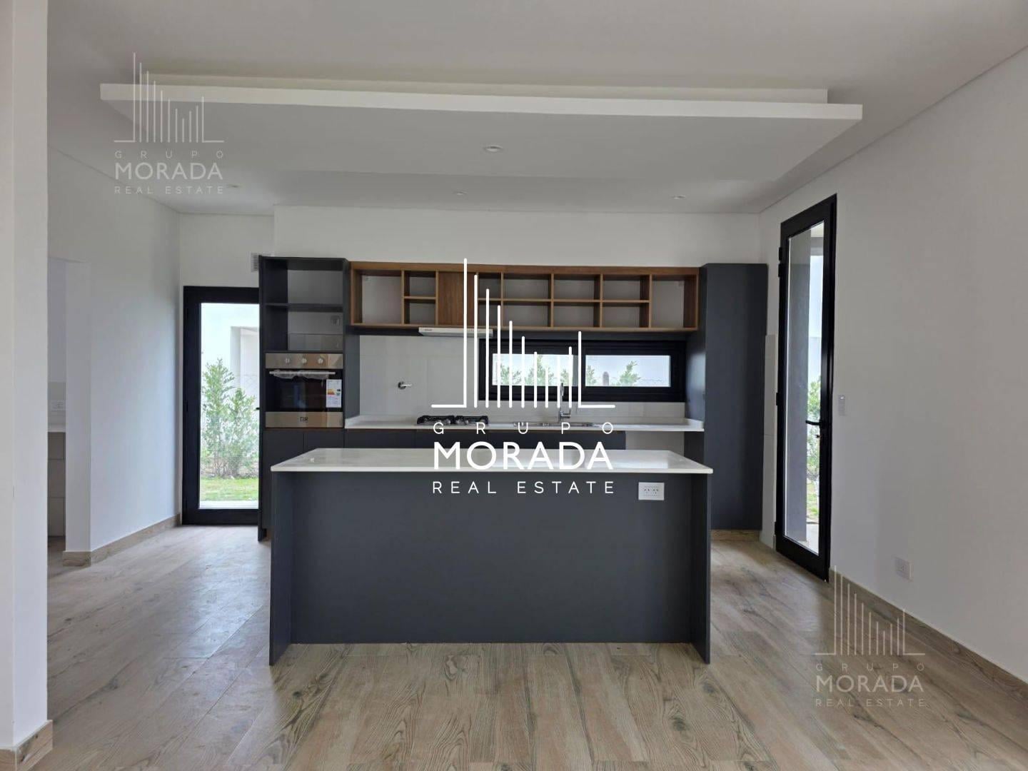 Foto de Casa en venta al agua de 5 ambientes en Canton Golf, imagen 3