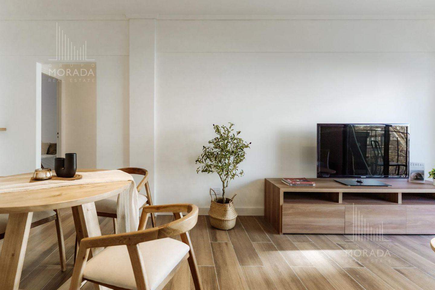 Foto de DEPARTAMENTO venta PALERMO, 3 Ambientes, FRENTE, Luz SEMIPISO, imagen 2