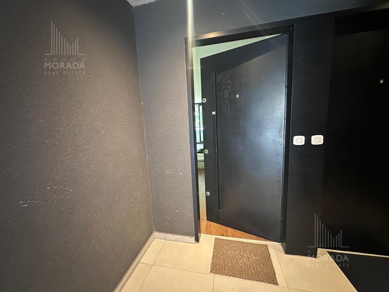 Foto de Departamento en Venta en Nuñez de 4 ambientes con cochera fija, imagen 2