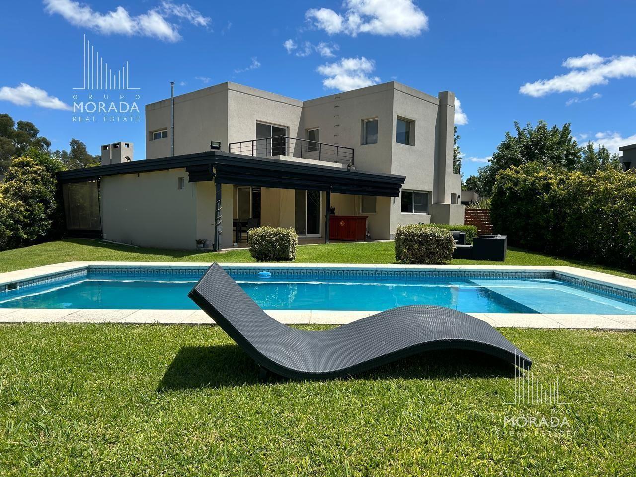 Foto de Casa 5 dormitorios con pileta Santa Guadalupe Pilar del Este, imagen 1