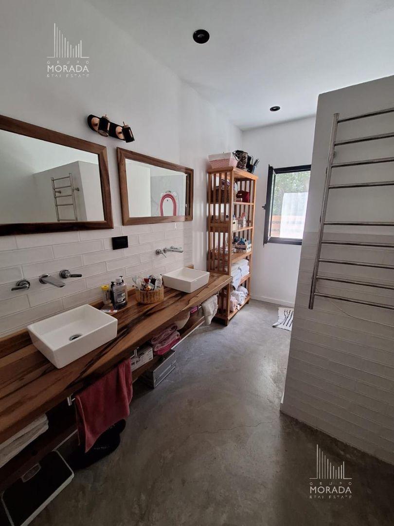 Foto de Casa en venta en Manzanares de 6 ambientes con pileta, imagen 3