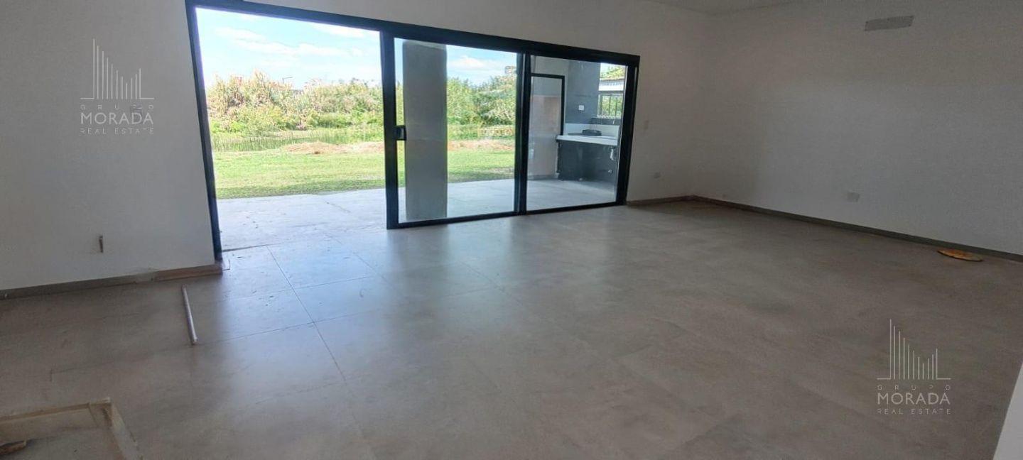 Foto de Casa 5 ambientes al agua en venta en Canton Norte OPORTUNIDAD, imagen 4