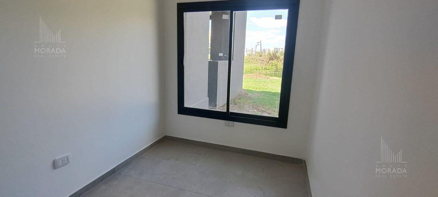 Foto de Casa 5 ambientes al agua en venta en Canton Norte OPORTUNIDAD, imagen 2