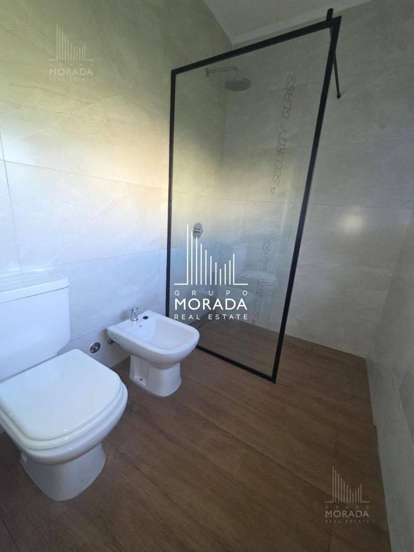 Foto de VENTA CASA PILAR CON PILETA, imagen 4