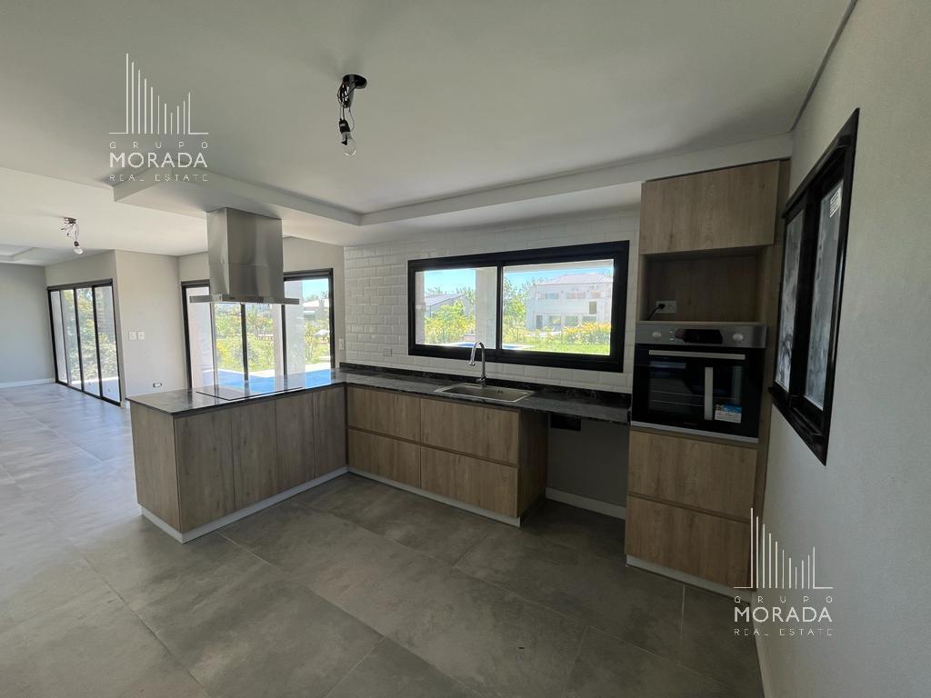 Foto de Venta casa 5 ambientes en Barrio Los Jazmines Pilar Apto Credito, imagen 1