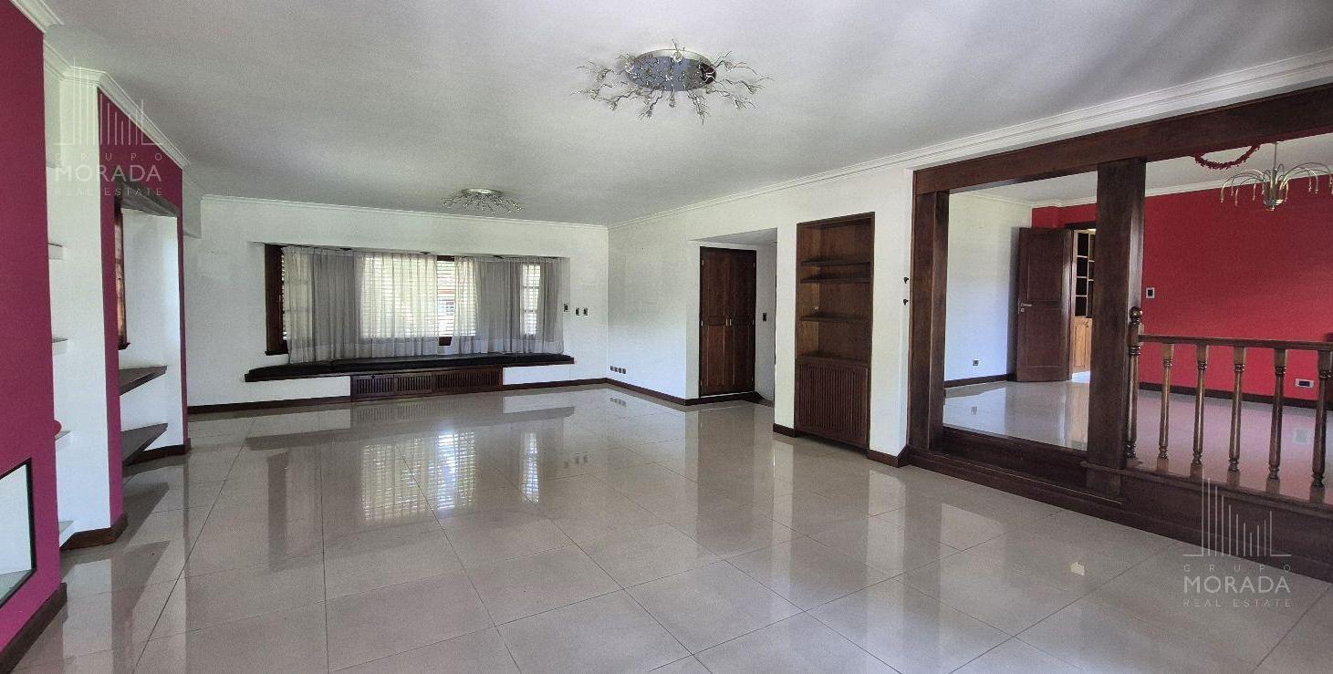 Foto de venta casa 5 ambientes en Villa Morra I, Pilar, imagen 3