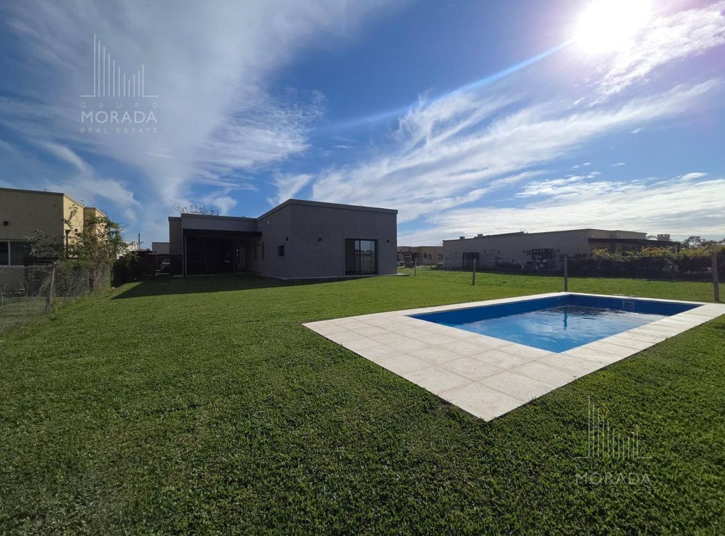 Foto de VENTA CASA PILAR CON PILETA, imagen 1