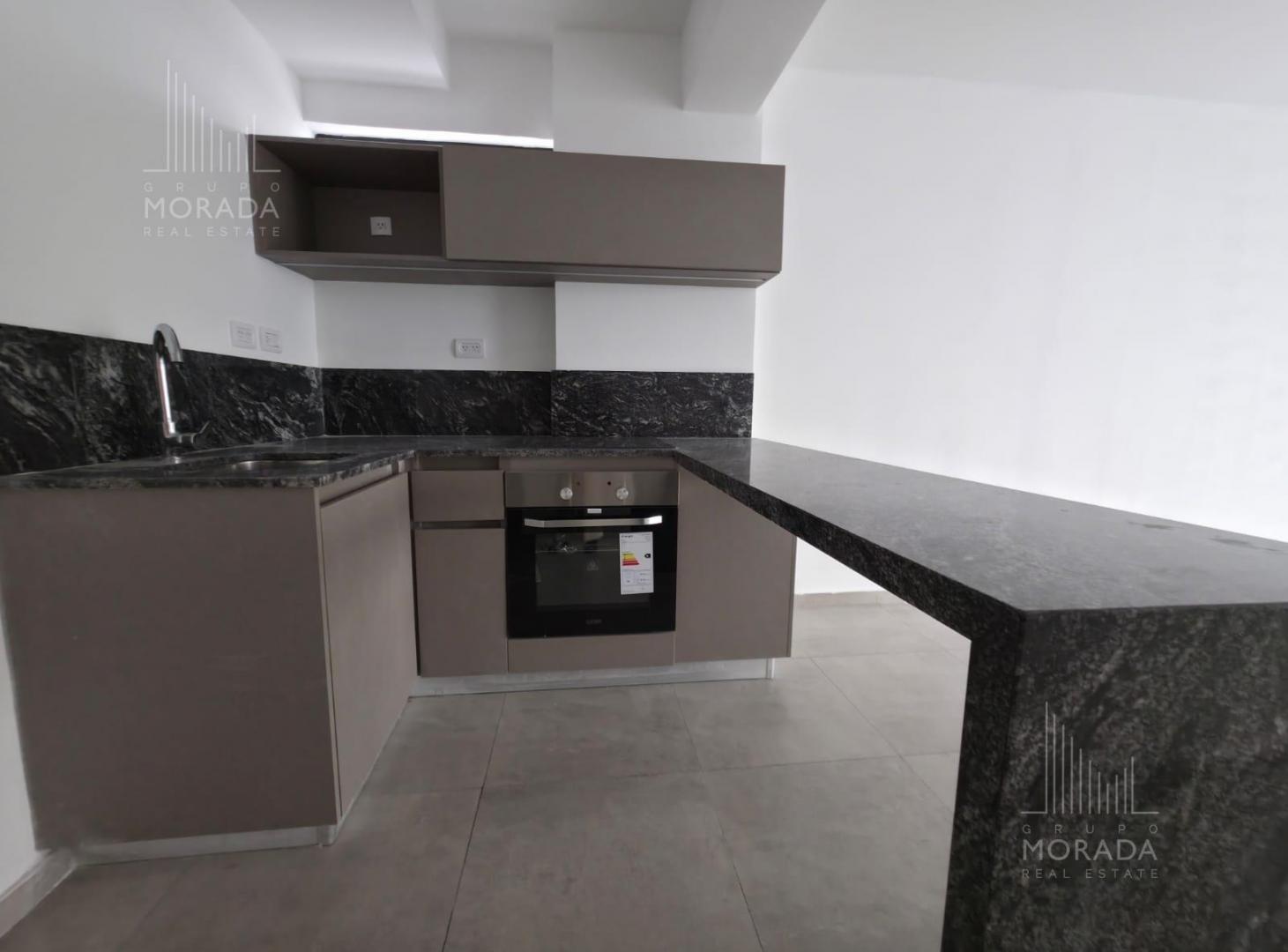 Foto de Departamento con balcon y pileta en Flores, imagen 3