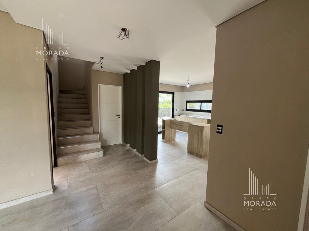 Foto de Venta casa 5 ambientes en barrio Santa Guadalupe Pilar, imagen 3