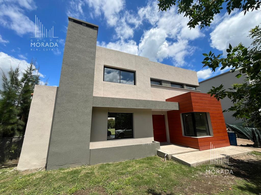 Foto de Venta casa 5 ambientes en barrio Santa Guadalupe Pilar, imagen 1