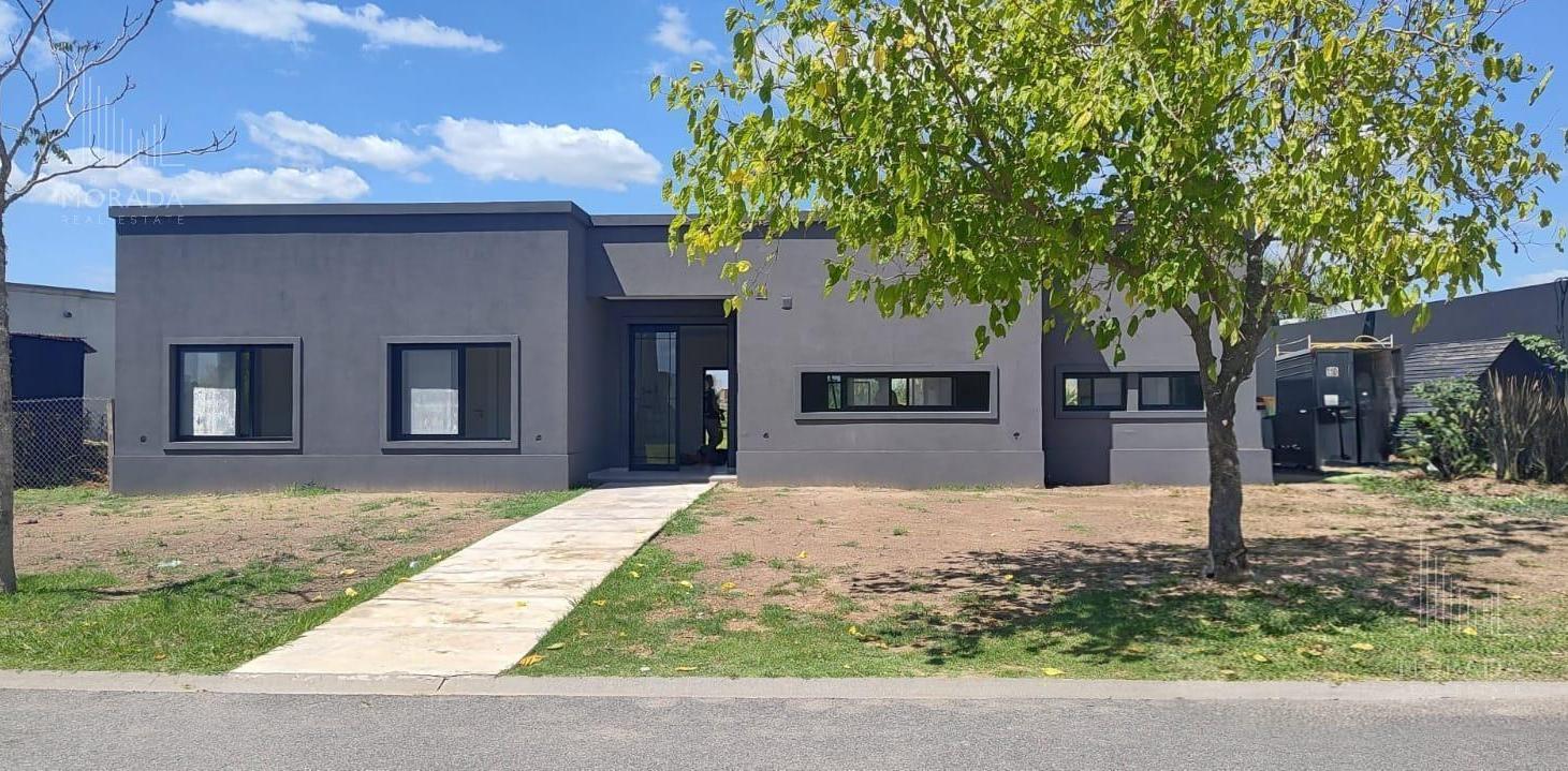 Foto de Casa 5 ambientes al agua en venta en Canton Norte OPORTUNIDAD, imagen 1