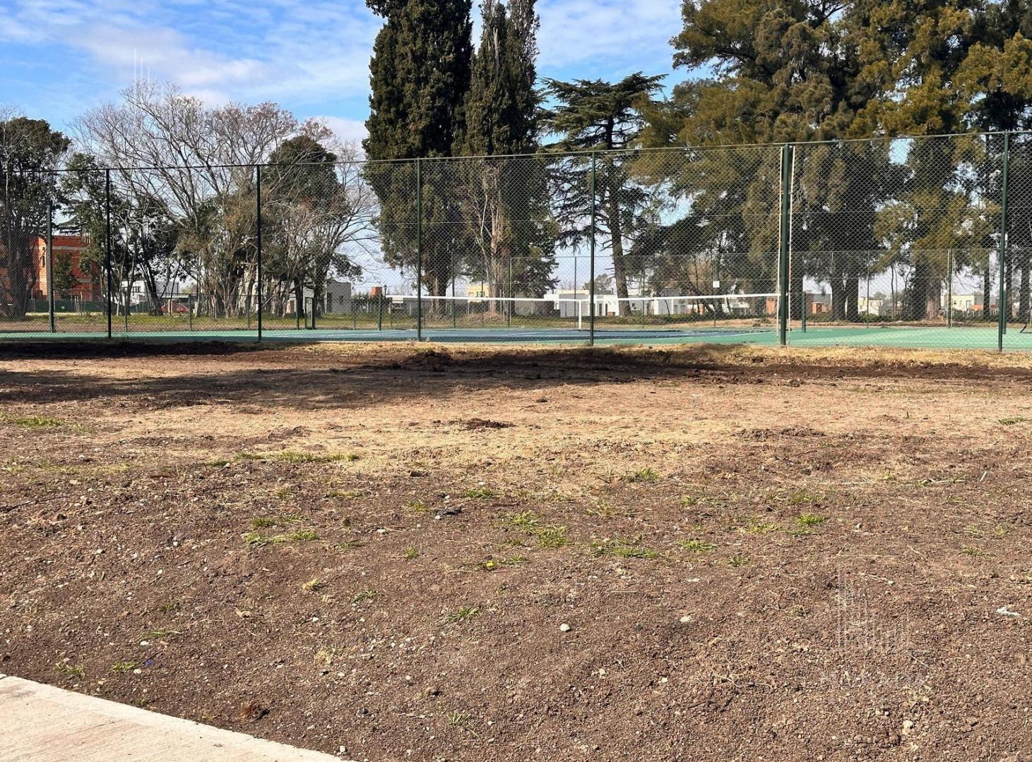 Foto de Terreno en venta en Barrio Santa Sofia, Pilar del Este, imagen 3