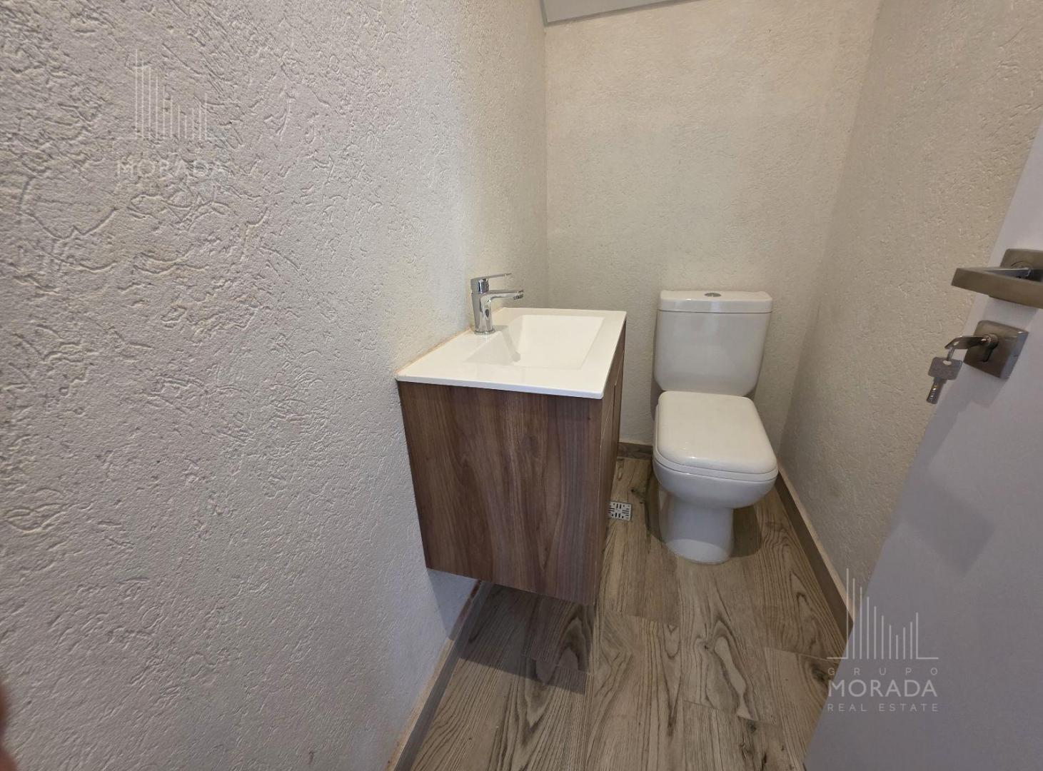 Foto de Casa de 5 ambientes en venta en Canton Puerto, imagen 1