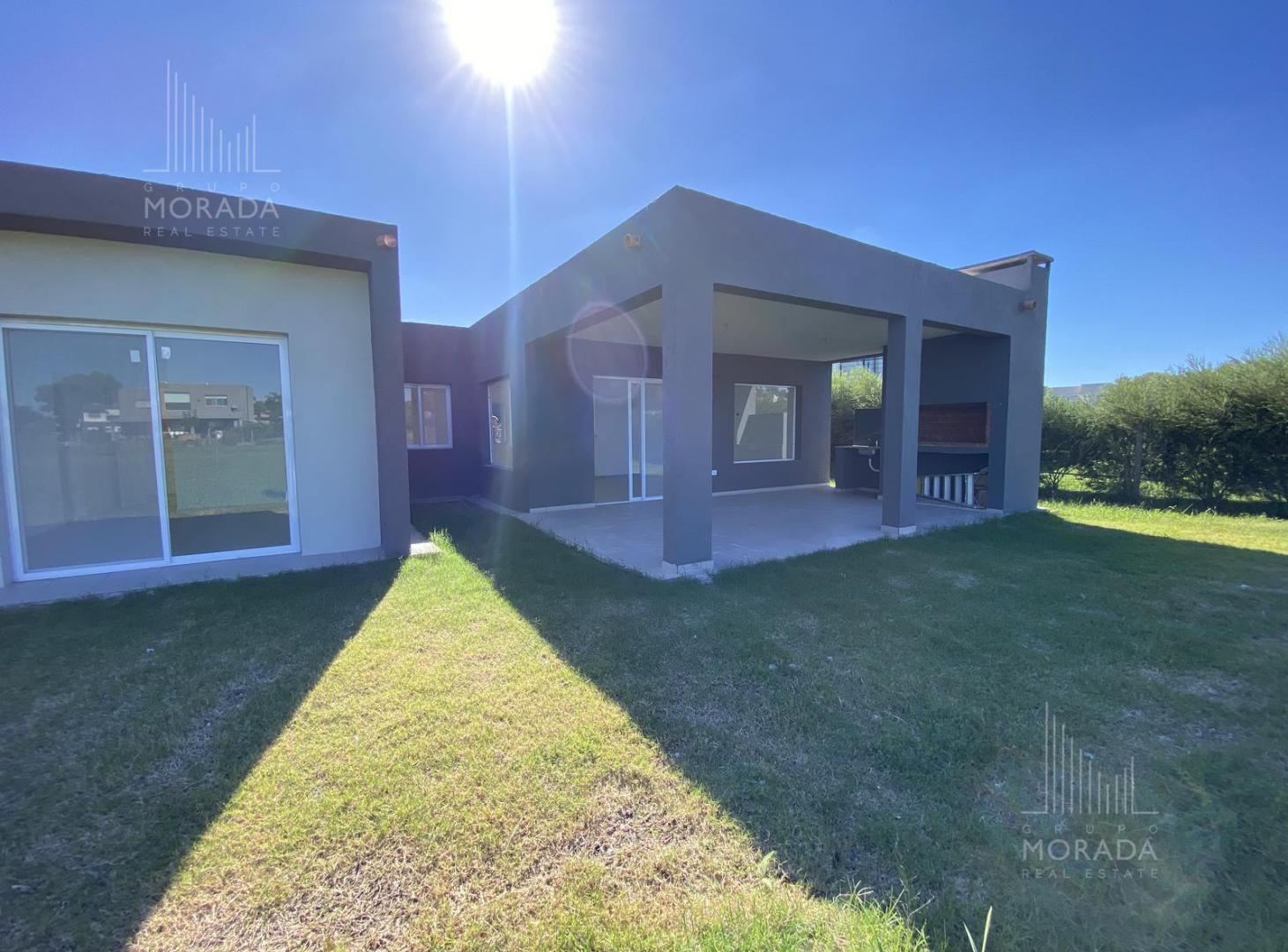 Foto de VENTA Casa 4 Ambientes en Barrio San Sebastian A ESTRENAR AREA 2, imagen 2
