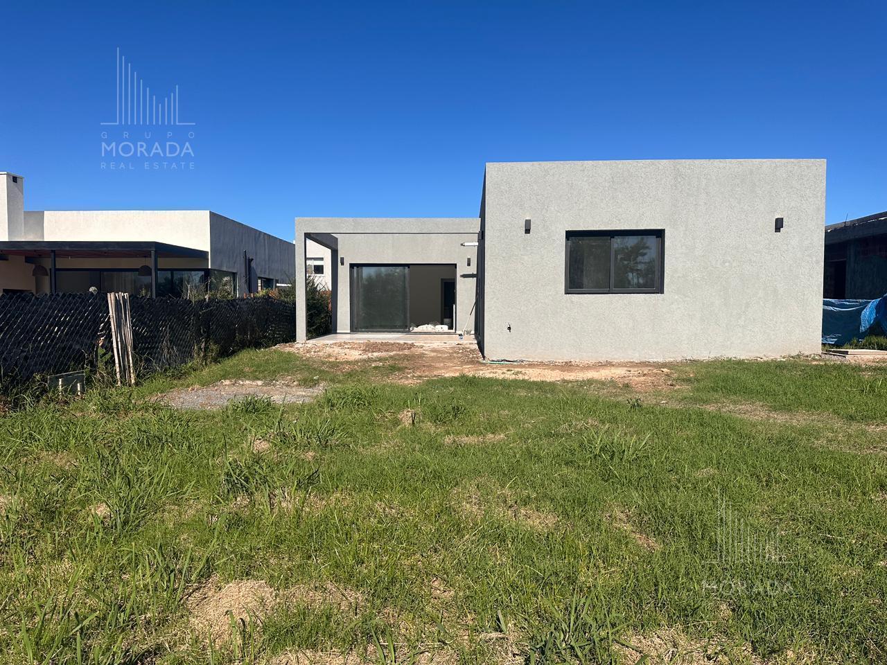 Foto de Casa en venta en Pilar, Barrio Santa Lucia, Pilar del Este, imagen 1