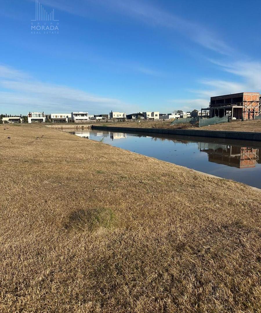 Foto de Exclusivo lote en Barrio Nautico Villanueva, imagen 2