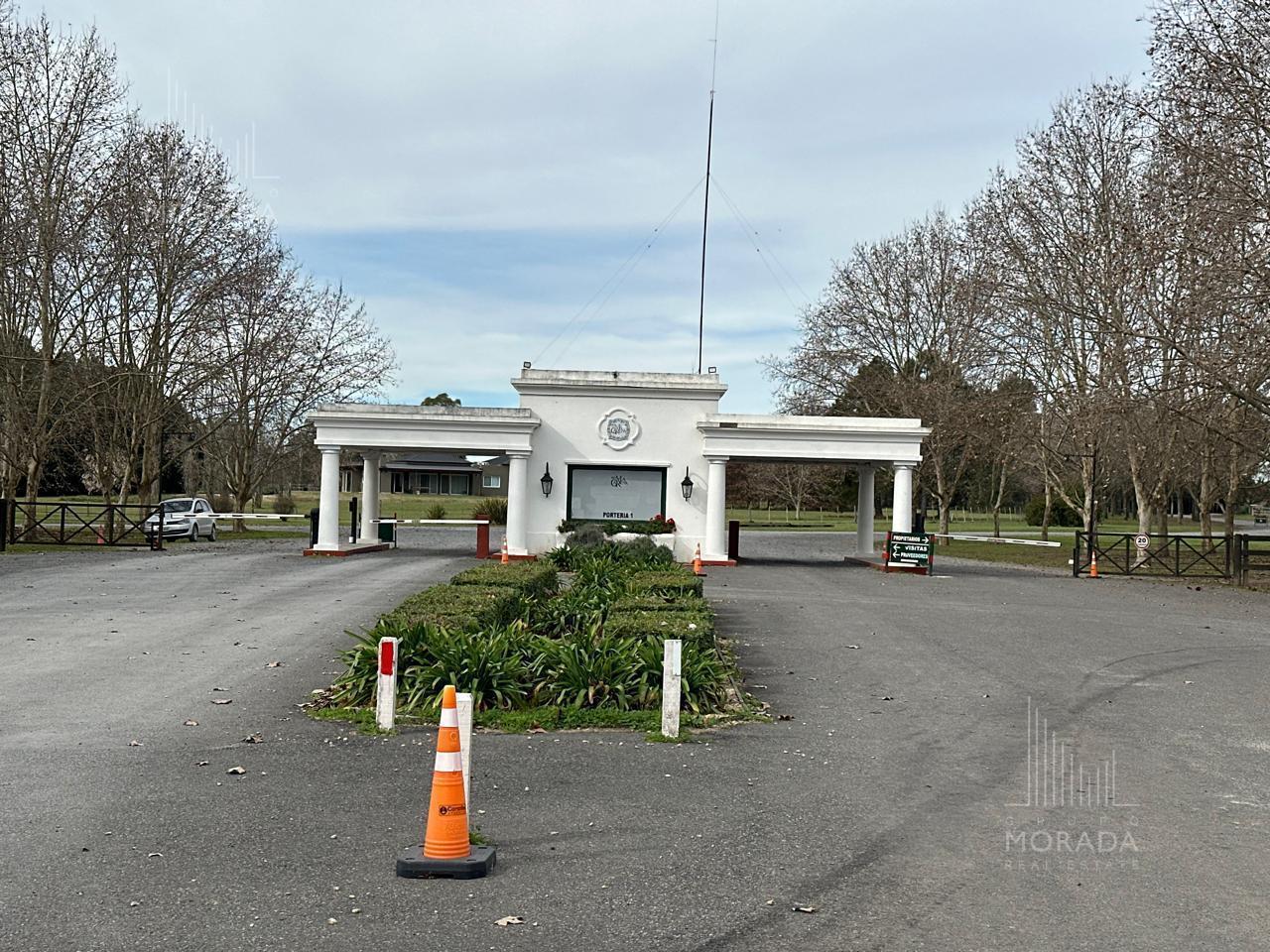 Foto de Venta Terreno Club de Campo La Macarena OPORTUNIDAD Luz de obra y Bomba, imagen 1