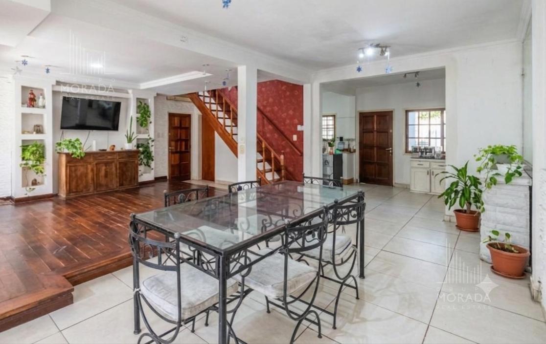 Foto de Venta casa en ituzaingó 5 ambientes, jardín y pileta apta credito, imagen 1