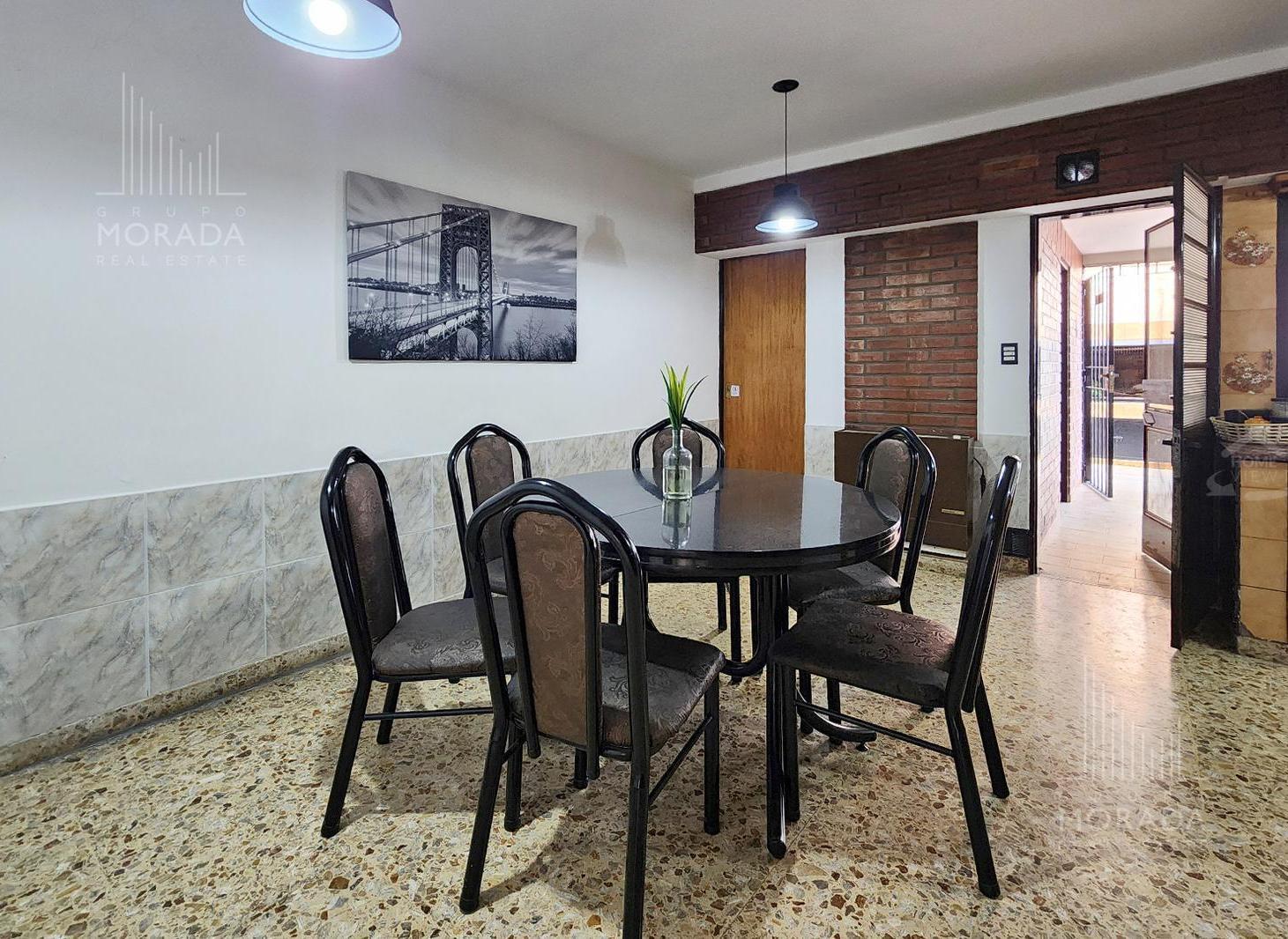 Foto de VENTA Casa 3 Ambientes más 3 Departamentos IDEAL INVERSION o PROPIEDAD, imagen 2