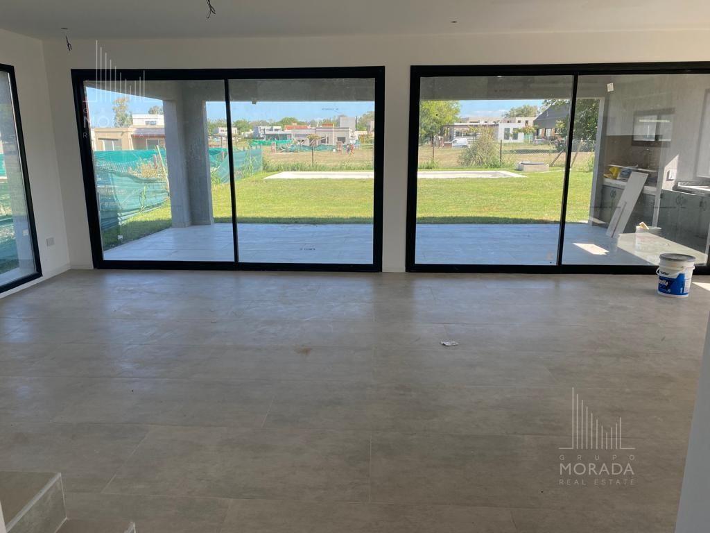 Foto de Casa en alquiiler 5 ambientes Santa Elena, imagen 5