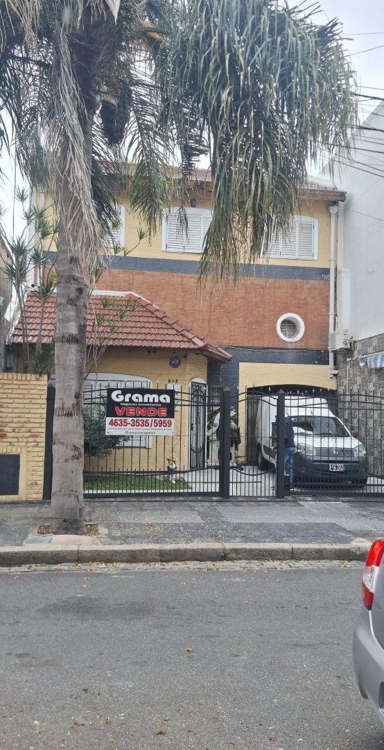 Foto de Hermoso CHALET con PILETA a la VENTA, imagen 1