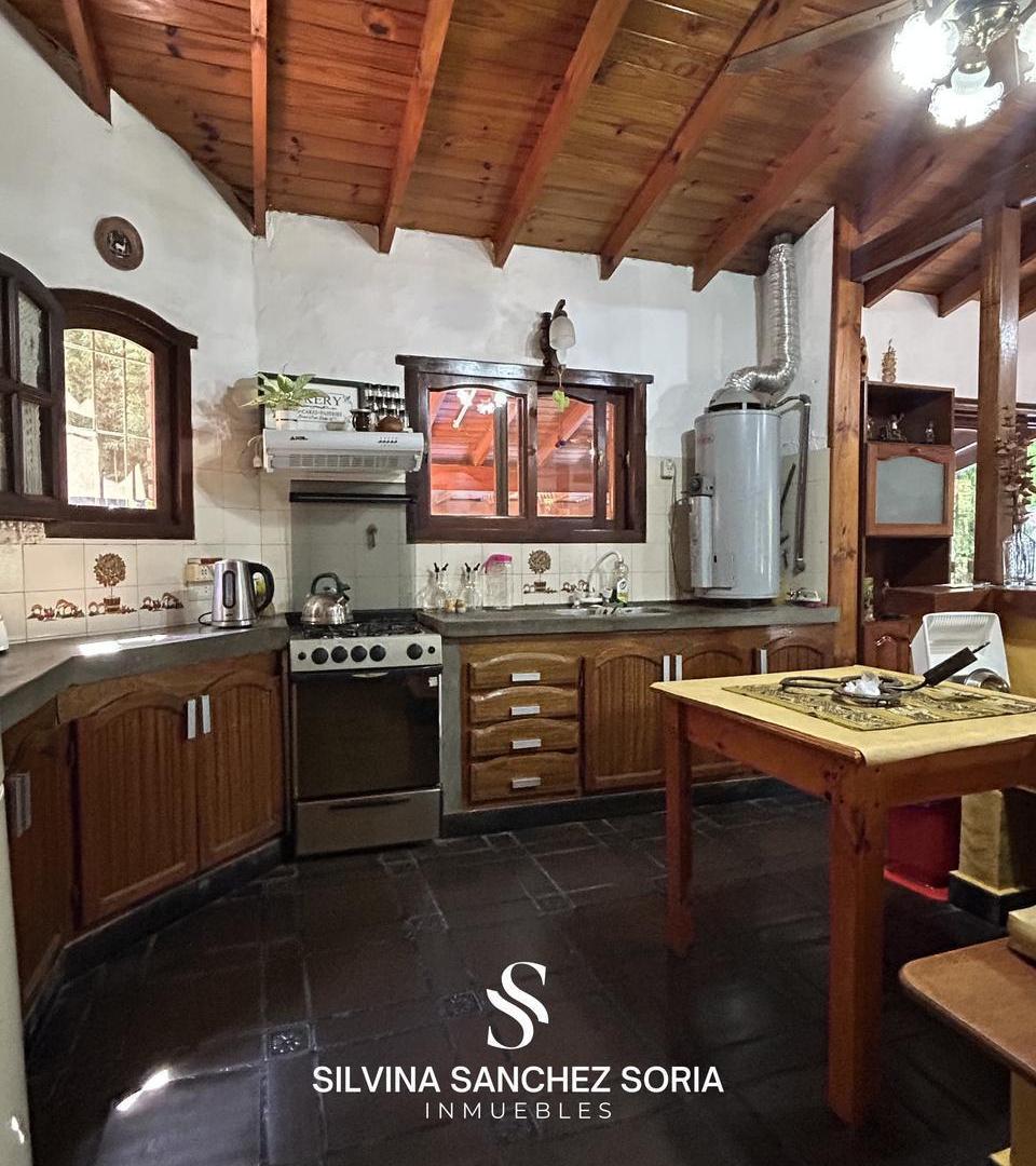 Foto de CASA EN VENTA 4 AMBIENTES EN BARRIO LOS QUINCHOS CLUB DE CAMPO, imagen 2