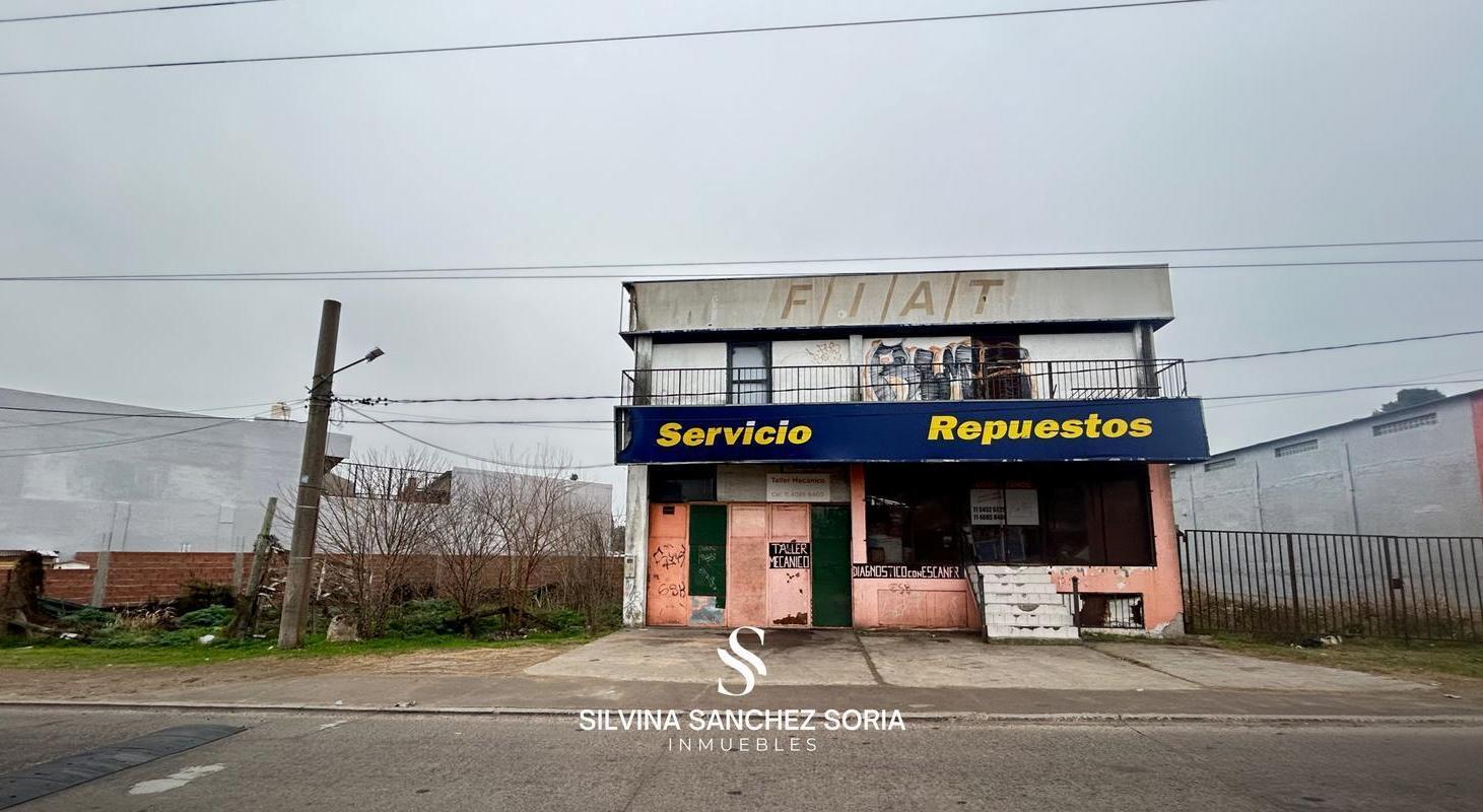 Foto de IMPORTANTE LOCAL / GALPÓN COMERCIAL EN COLECTORA PILAR, imagen 1