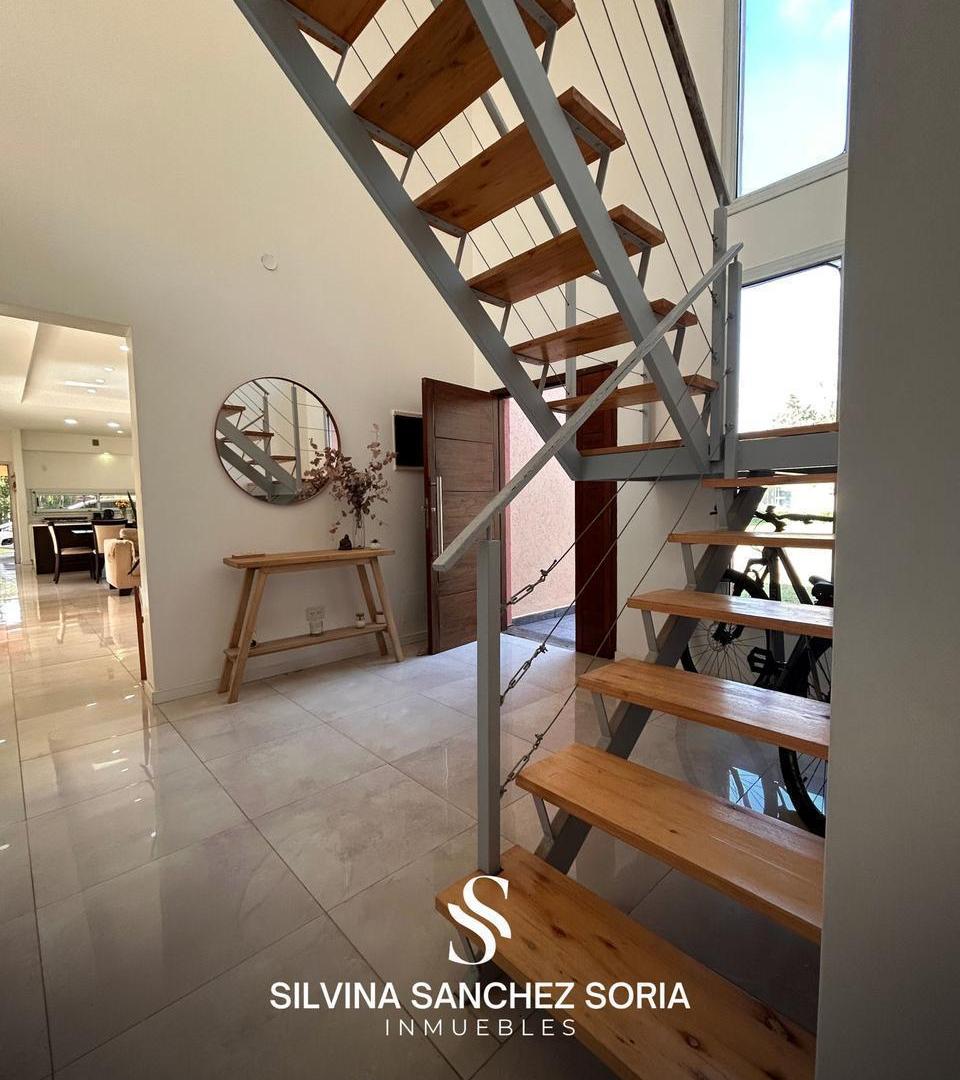 Foto de CASA EN VENTA 5 AMBIENTES EN EL BARRIO EL CARDAL, LOS CARDALES, imagen 4