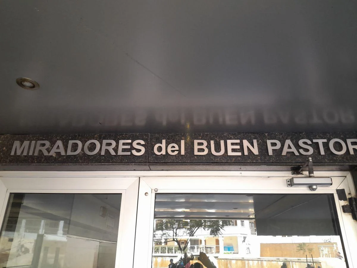 Foto de OFICINA DE CATEGORIA FRENTE BUEN PASTOR, imagen 4