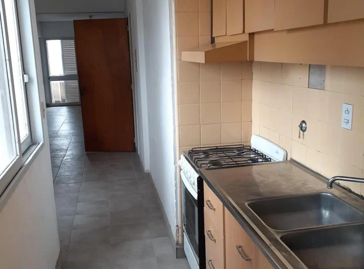 Departamento en alquiler a metros de Oroño 5