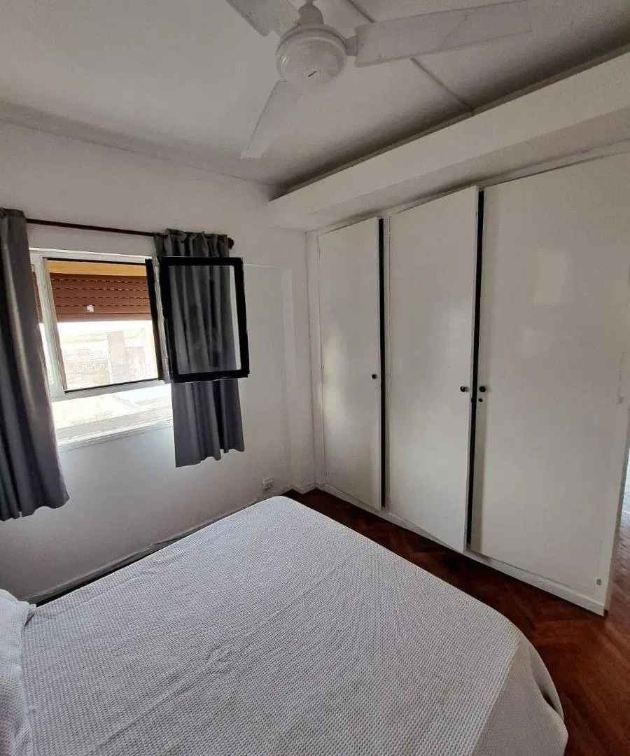 departamento con vista lateral al río. centrico 3