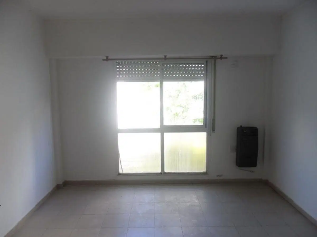 Departamento de 30 m² en alquiler en La Plata 3