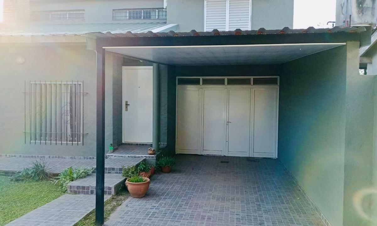 Casa en Perez 1