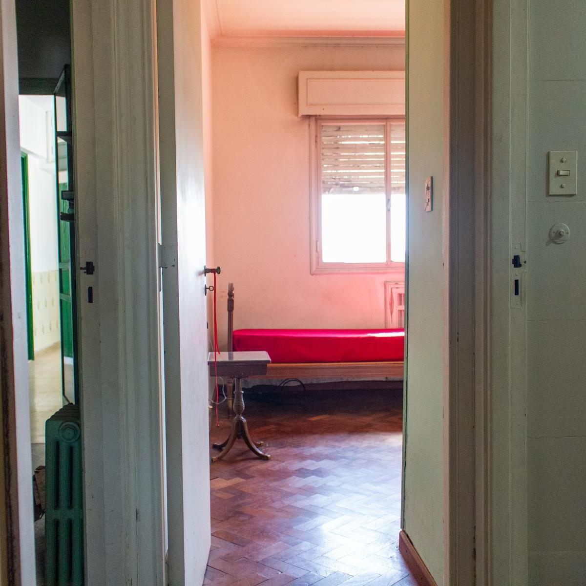 Venta / Permuta Departamento de Tres Dorm., Piso Exclusivo, en El Centro de Rosario. 2