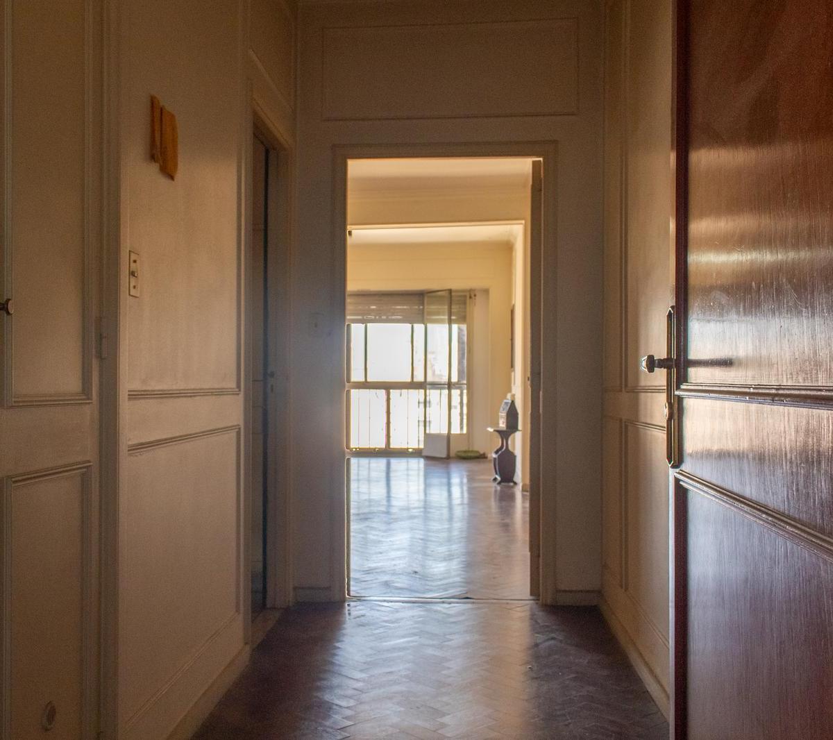Venta / Permuta Departamento de Tres Dorm., Piso Exclusivo, en El Centro de Rosario. 4