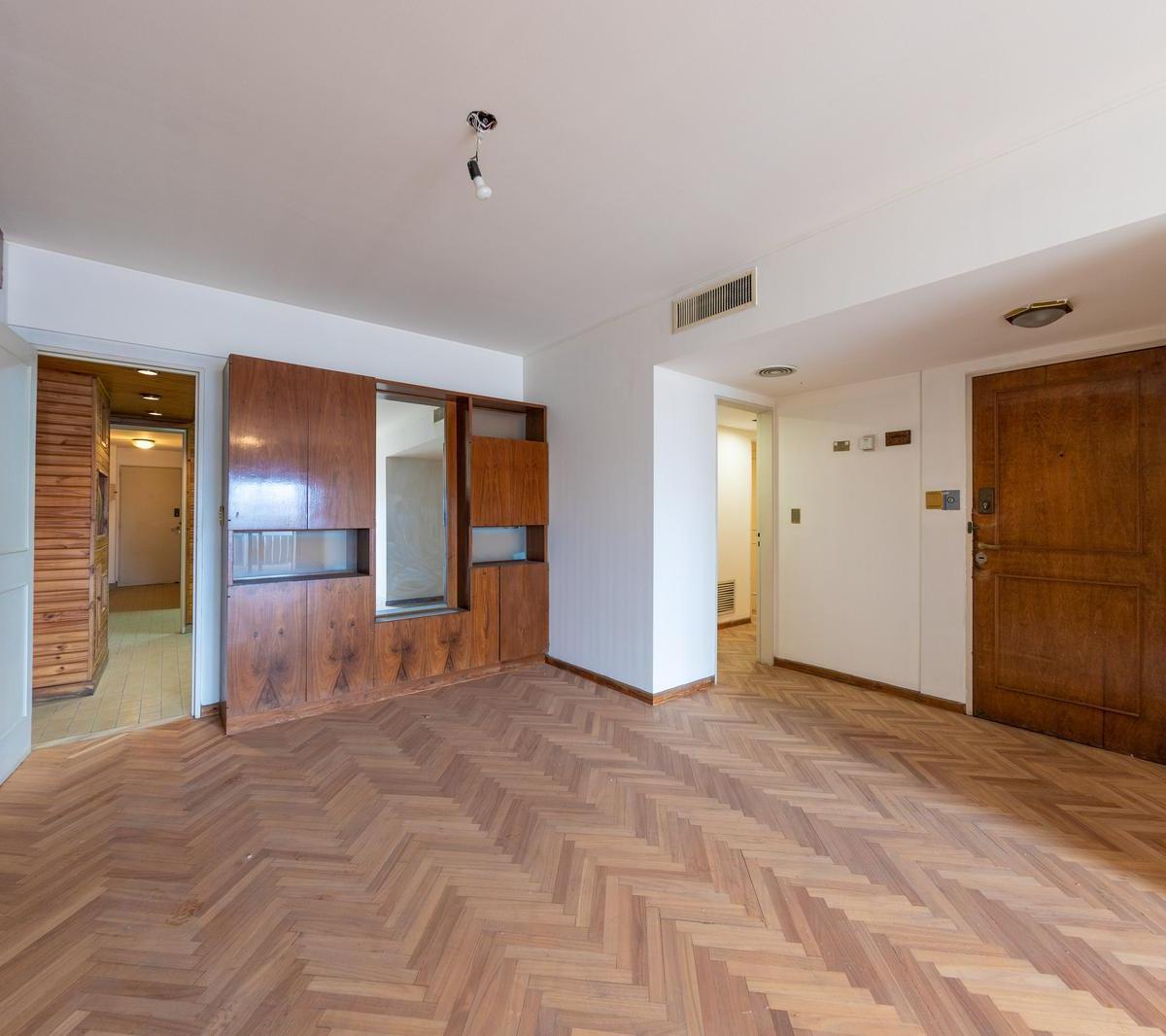 En Venta - Semipiso de 4 Dorm. 153 m² - Cochera y Baulera - Martin. Retasado. Escucha Ofertas E 1