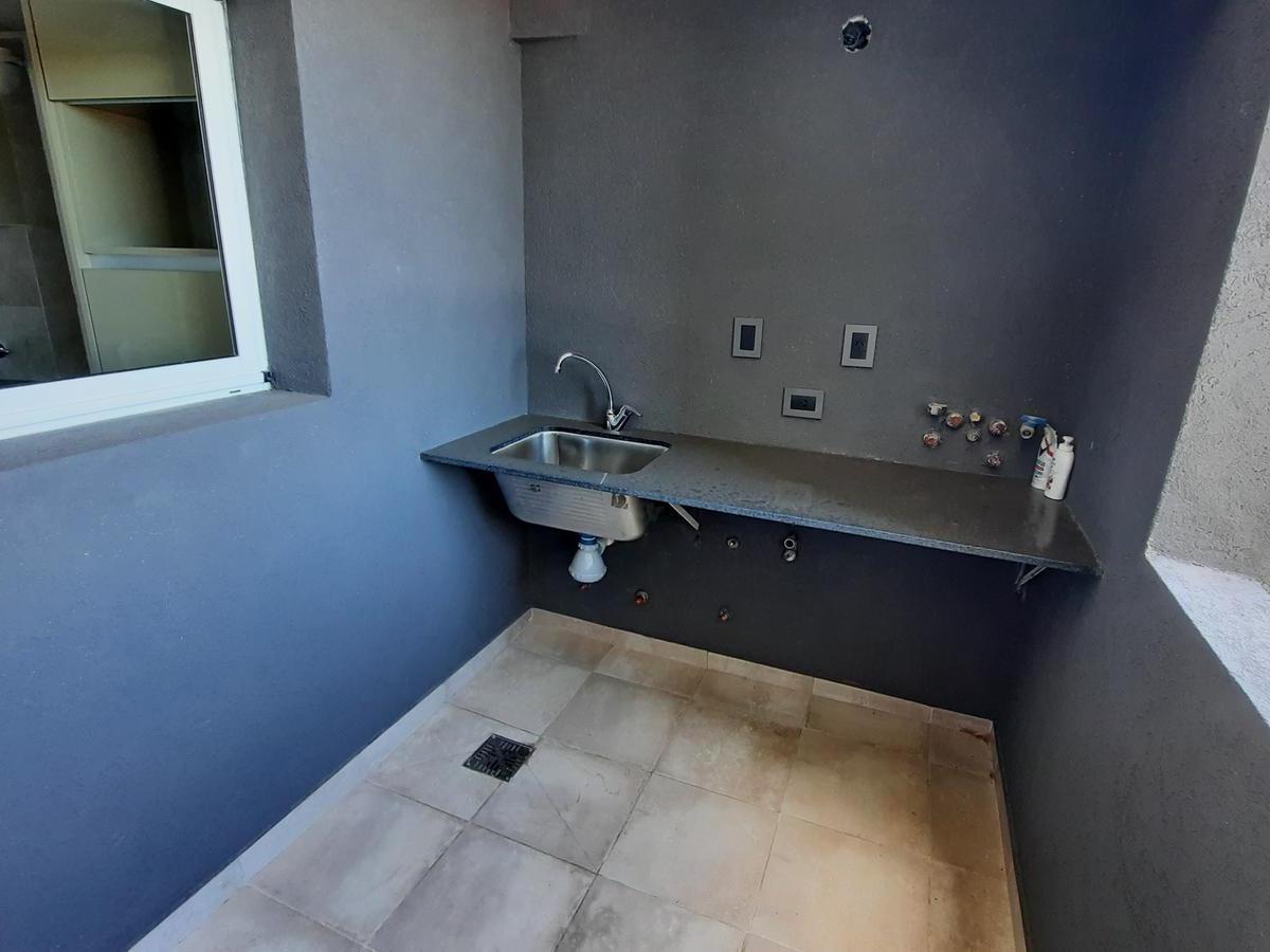 Departamento Dos Dorm. en Av del Valle 2700. Torre Mirador 2