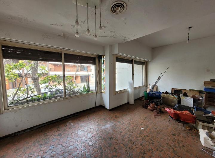 Casa para Remodelar en ABASTO 222 m2 Cub. Oportunidad, 7 Ambientes, Cochera Jardín 5