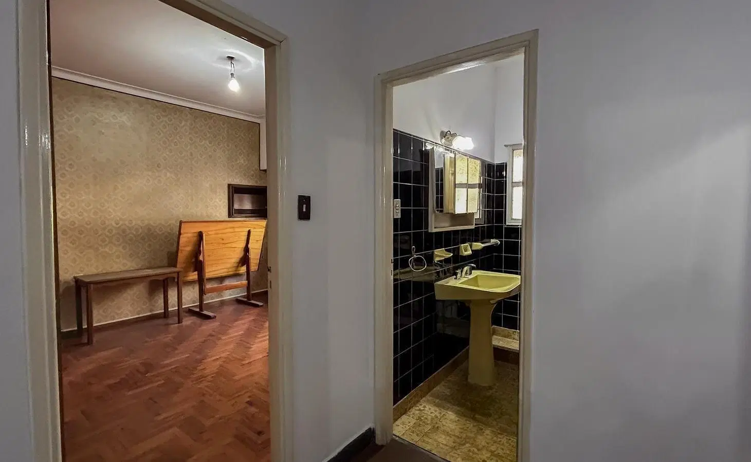 VENTA Casa 3 dormitorios, con cochera y terraza- Barrio Azcuénaga 3