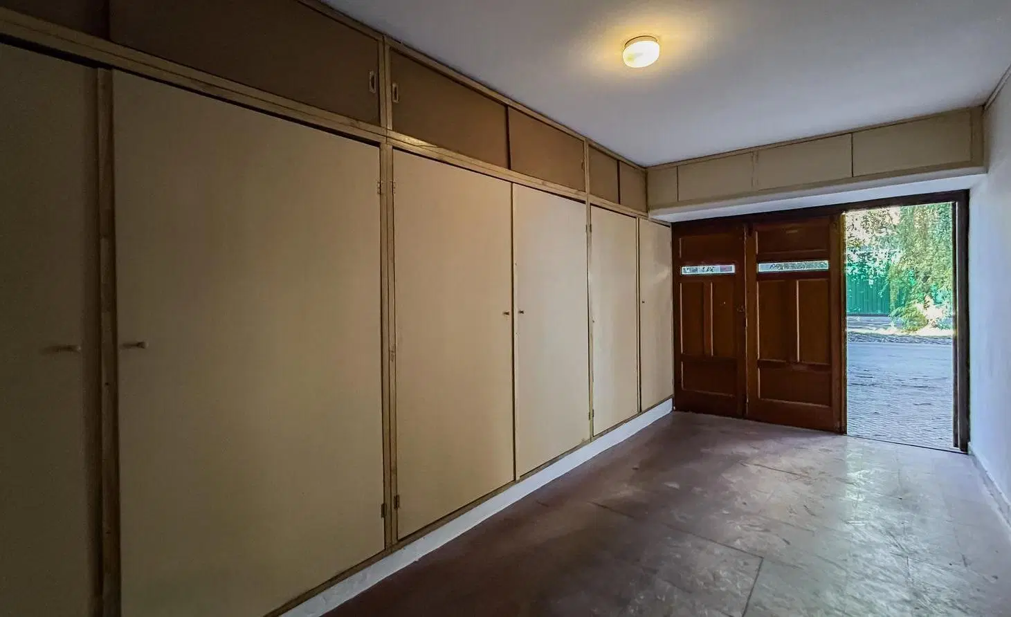 VENTA Casa 3 dormitorios, con cochera y terraza- Barrio Azcuénaga 4