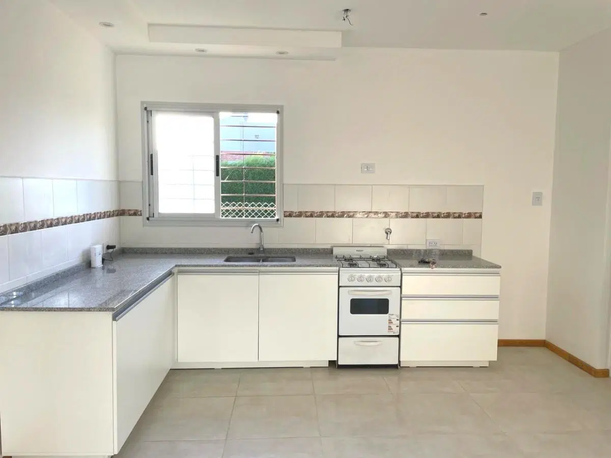 Casa en Venta 2 dormitorios Barrio El Molino, Roldan. 4